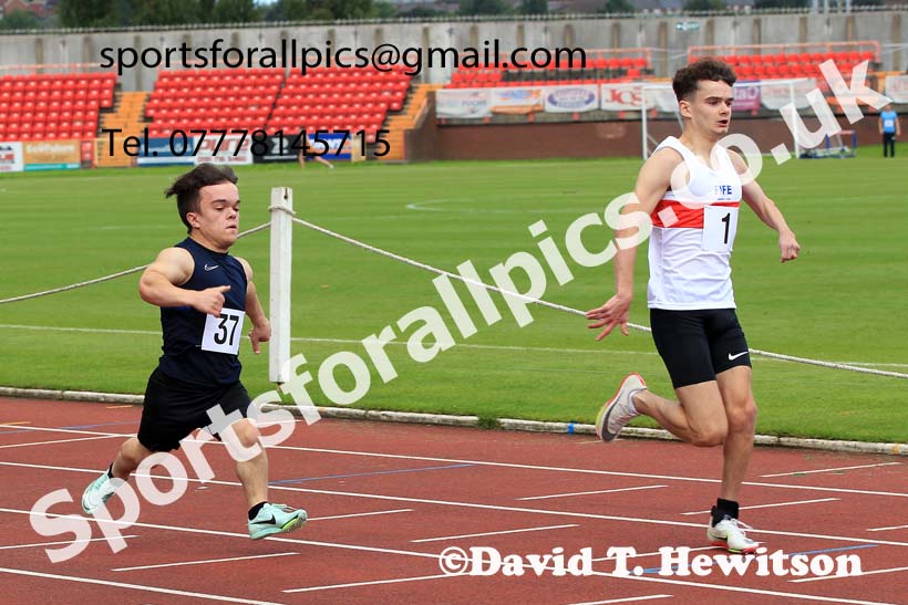 100 metres, 2023 Gateshead Tartan Games.  Photo: David T. Hewitson/Sports for All Pics